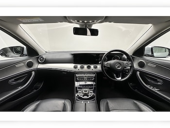 Used Mercedes-Benz E Class 2017 for sale - 77967992: Photo