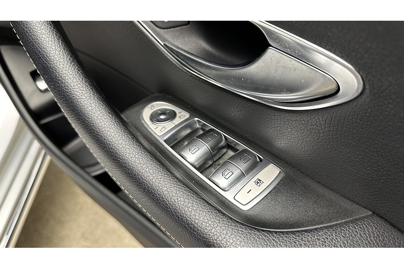 Used Mercedes-Benz E Class 2017 for sale - 77967992: Photo 30