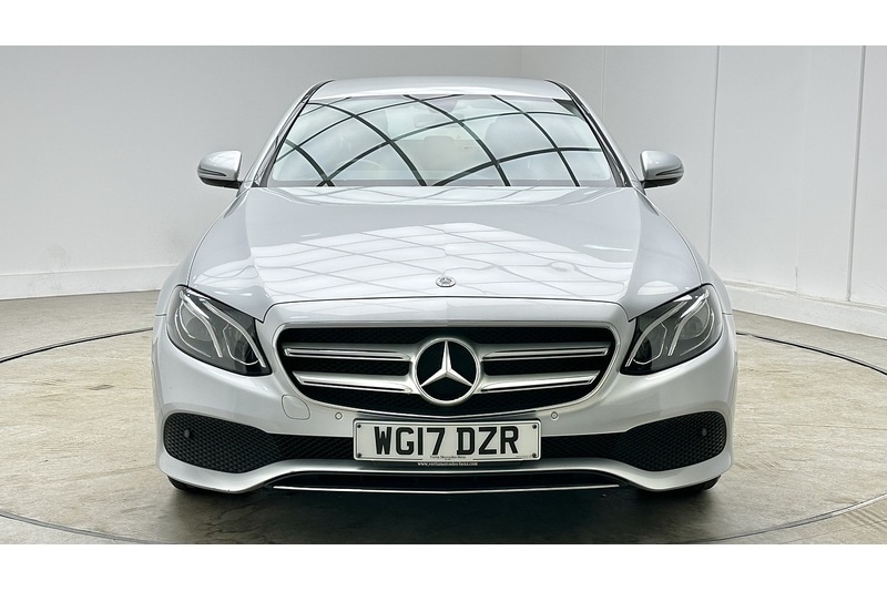 Used Mercedes-Benz E Class 2017 for sale - 77967992: Photo 4