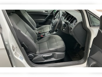 Used Volkswagen Golf 2019 for sale - 78466478: Photo