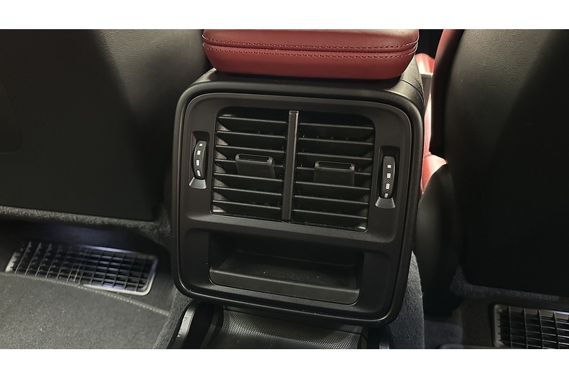 Used Porsche Taycan 2022 for sale - 77781136: Photo 25