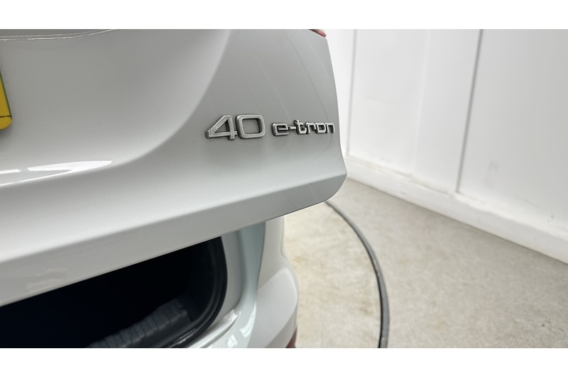 Used Audi Q4 e-tron 2022 for sale - 77547845: Photo 14