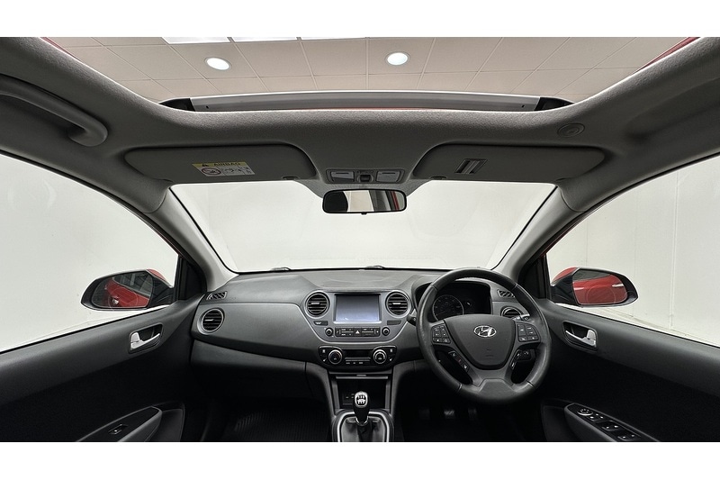 Used Hyundai i10 2019 for sale - 77298350: Photo 2