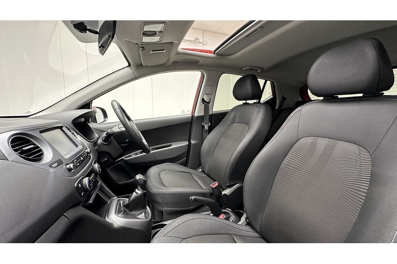 Used Hyundai i10 2019 for sale - 77298350: Photo 24