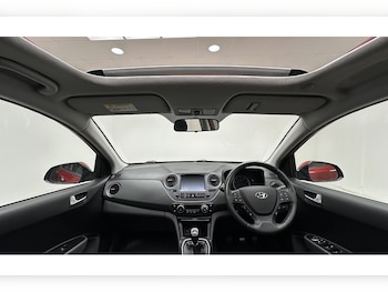 Used Hyundai i10 2019 for sale - 77298350: Photo