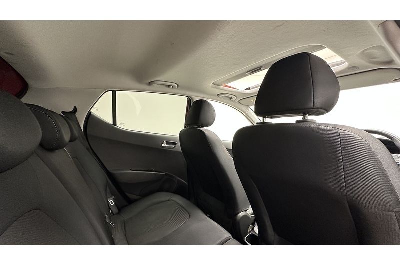 Used Hyundai i10 2019 for sale - 77298350: Photo 31