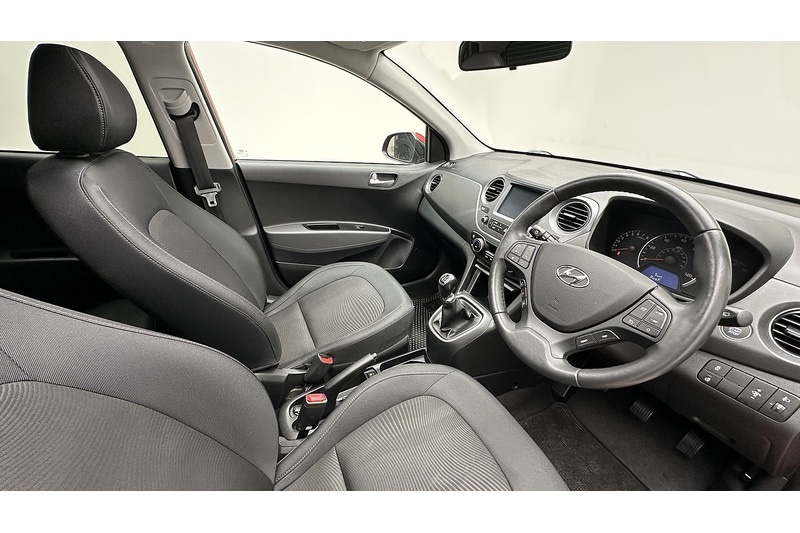 Used Hyundai i10 2019 for sale - 77298350: Photo 33