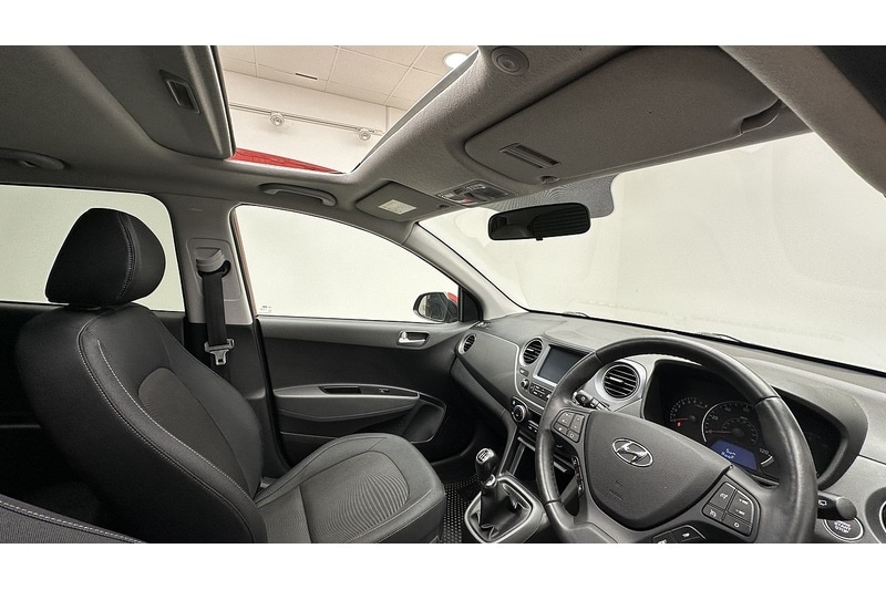 Used Hyundai i10 2019 for sale - 77298350: Photo 34