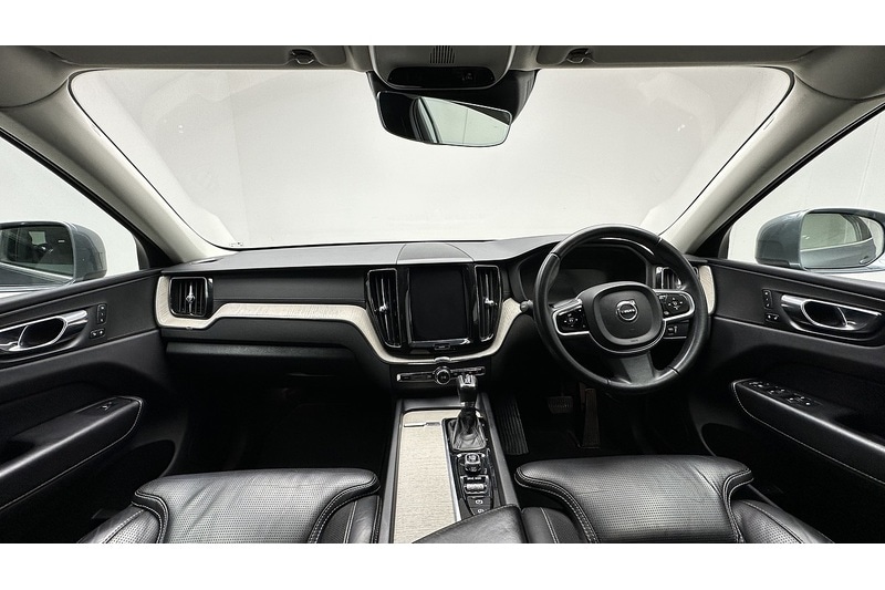 Used Volvo XC60 2019 for sale - 77168560: Photo 2