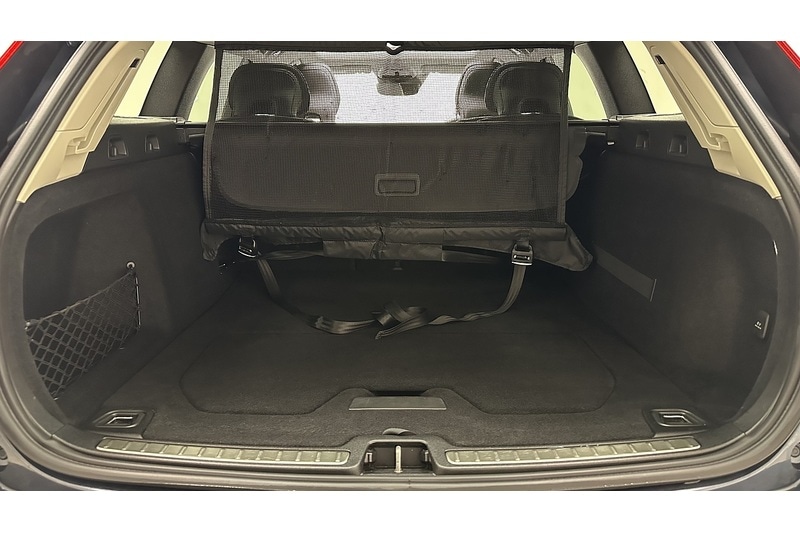 Used Volvo V60 2019 for sale - 77475584: Photo 57