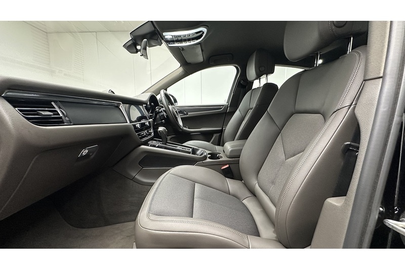 Used Porsche Macan 2023 for sale - 78197537: Photo 17