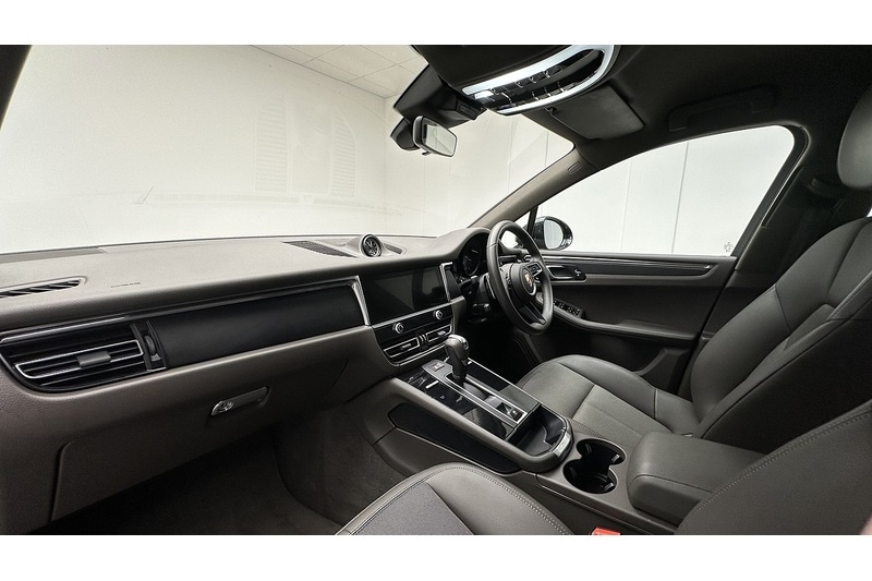 Used Porsche Macan 2023 for sale - 78197537: Photo 18