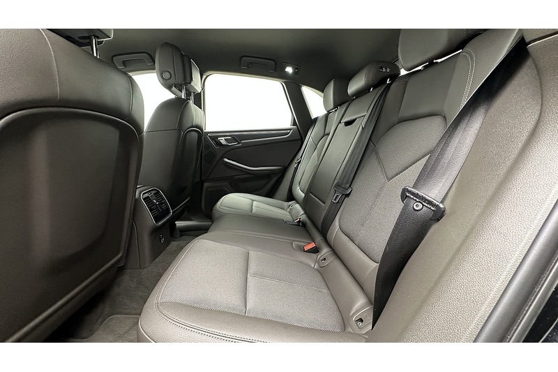 Used Porsche Macan 2023 for sale - 78197537: Photo 19