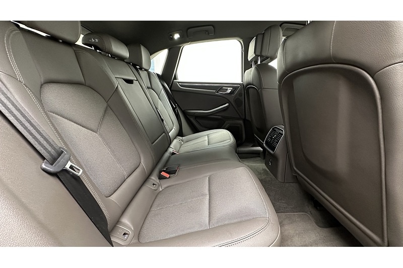 Used Porsche Macan 2023 for sale - 78197537: Photo 21