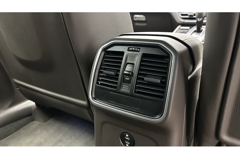 Used Porsche Macan 2023 for sale - 78197537: Photo 23