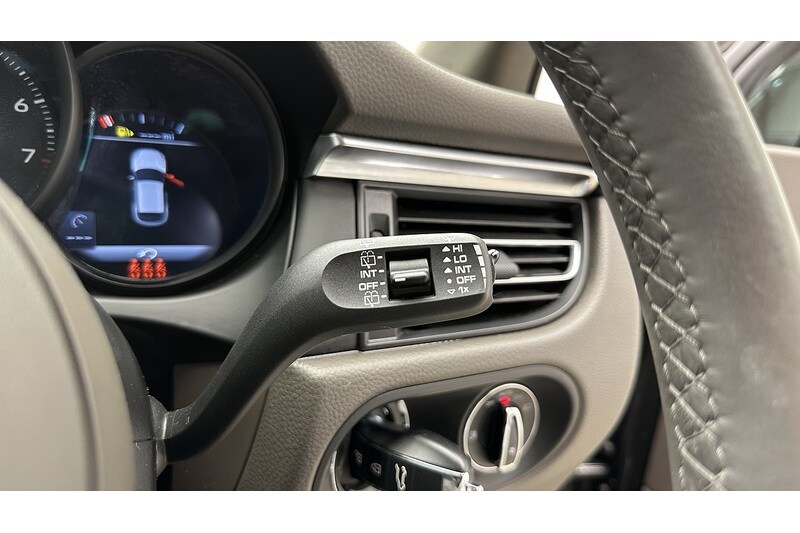 Used Porsche Macan 2023 for sale - 78197537: Photo 33