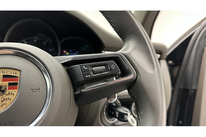 Used Porsche Macan 2023 for sale - 78197537: Photo 35