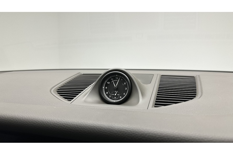 Used Porsche Macan 2023 for sale - 78197537: Photo 36