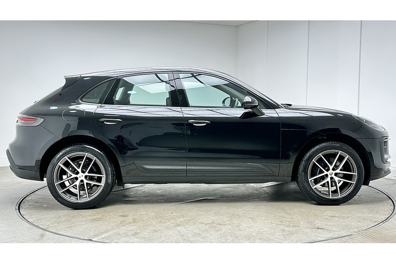 Used Porsche Macan 2023 for sale - 78197537: Photo 5