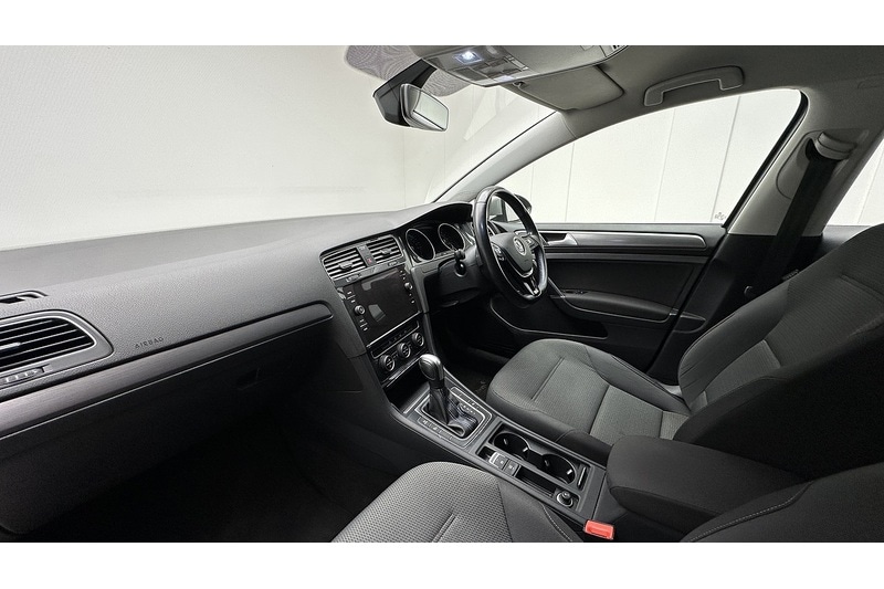 Used Volkswagen Golf 2020 for sale - 77609584: Photo 22
