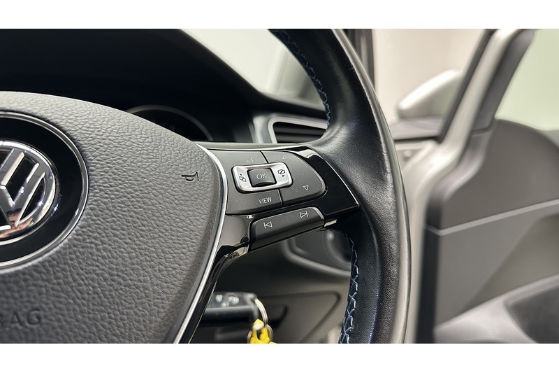 Used Volkswagen Golf 2020 for sale - 77609584: Photo 39