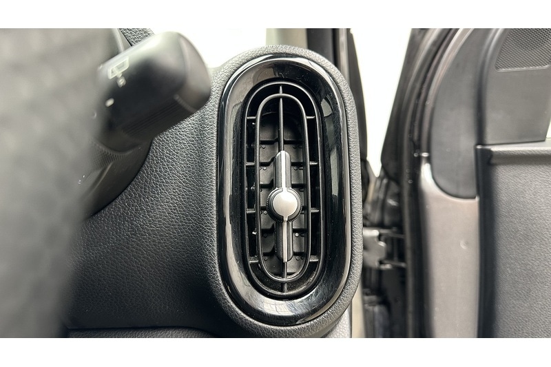 Used Kia Picanto 2023 for sale - 76896590: Photo 31