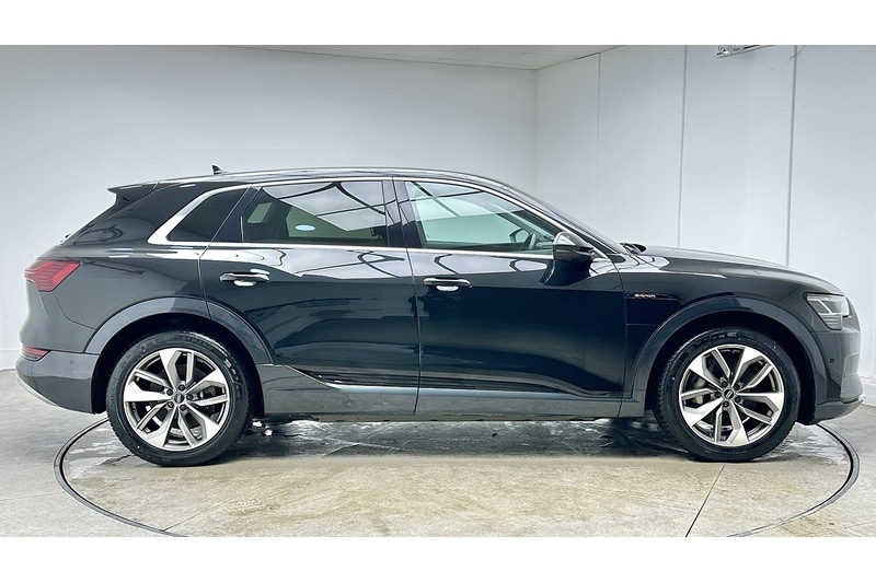 Used Audi e-tron 2020 for sale - 76958499: Photo 6