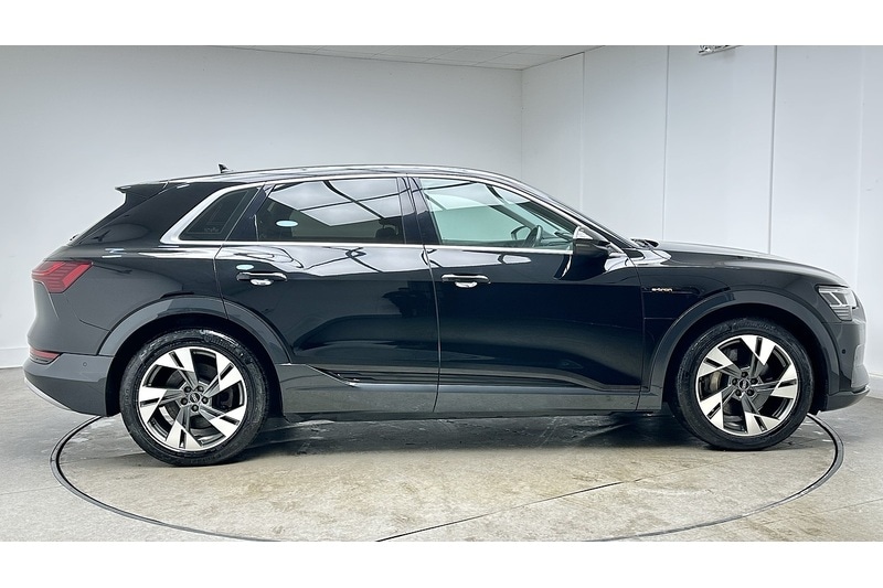 Used Audi e-tron 2020 for sale - 77640083: Photo 4