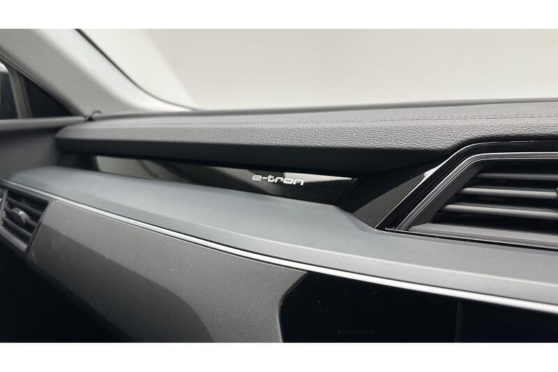 Used Audi e-tron 2020 for sale - 77640083: Photo 44