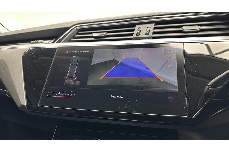 Used Audi e-tron 2020 for sale - 77640083: Photo 51