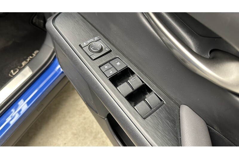 Used Lexus UX for sale - 78122334: Photo 34