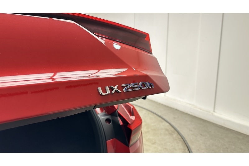 Used Lexus UX 2020 for sale - 76784607: Photo 17