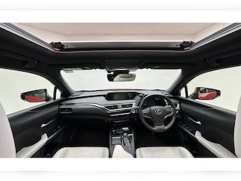 Used Lexus UX 2020 for sale - 76784607: Photo