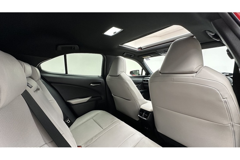 Used Lexus UX 2020 for sale - 76784607: Photo 31