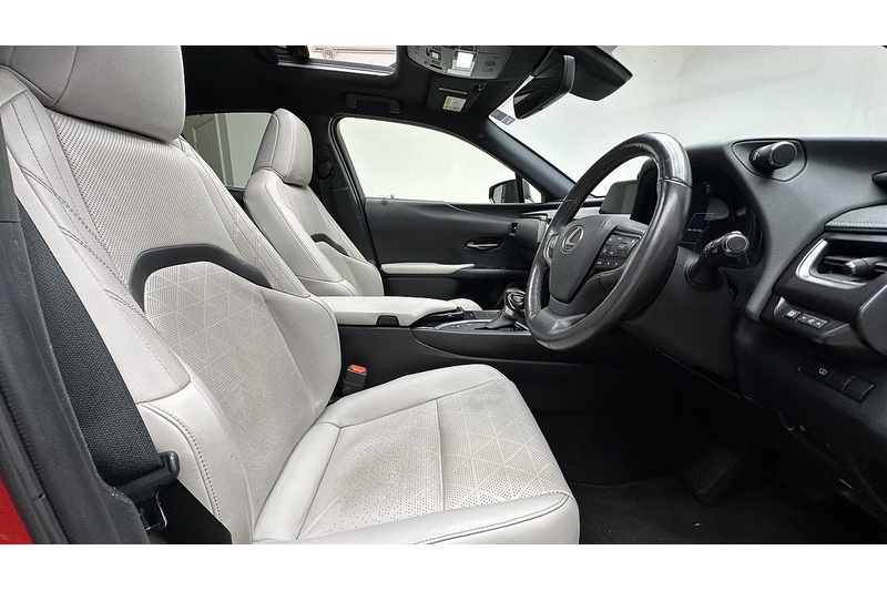 Used Lexus UX 2020 for sale - 76784607: Photo 32