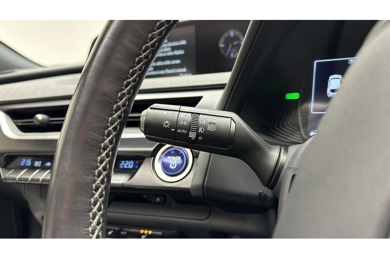 Used Lexus UX 2020 for sale - 76784607: Photo 41