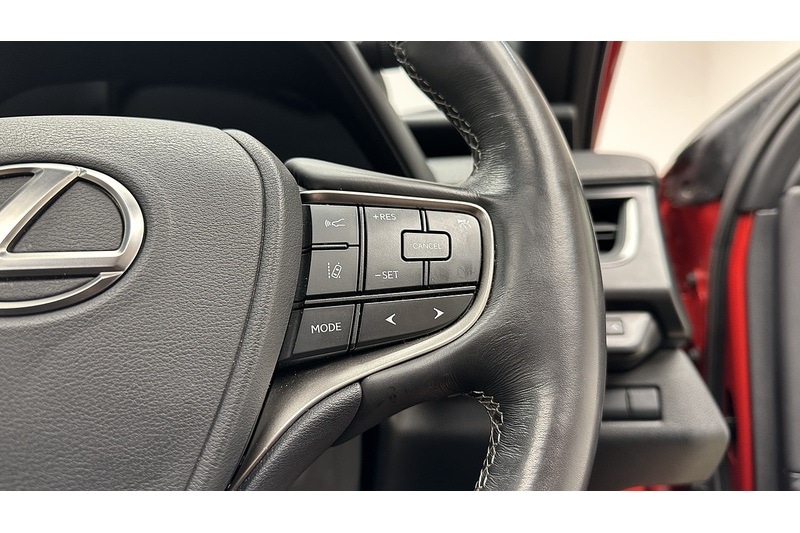 Used Lexus UX 2020 for sale - 76784607: Photo 44