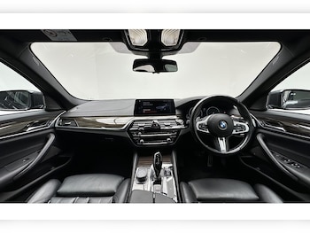 Used BMW 5 Series 2018 for sale - 77547835: Photo