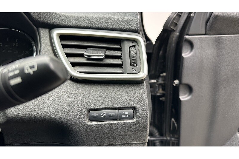 Used Nissan Qashqai 2017 for sale - 77609566: Photo 36