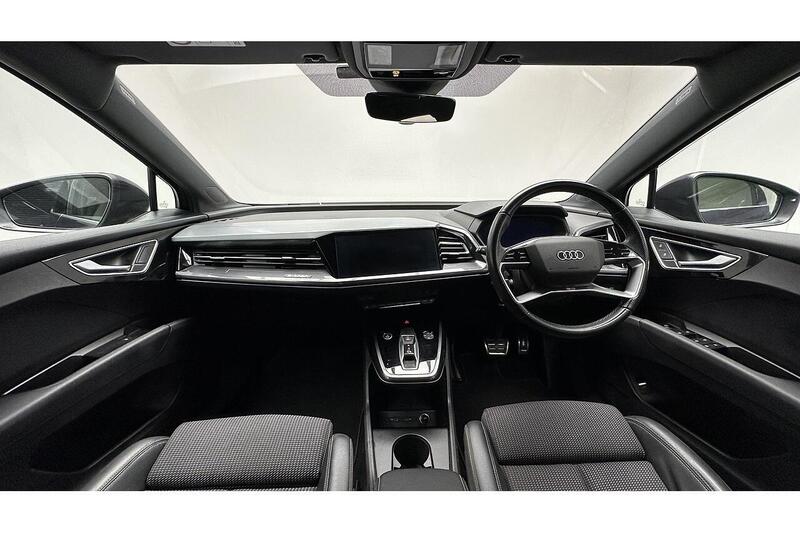 Used Audi Q4 e-tron 2021 for sale - 76784609: Photo 2