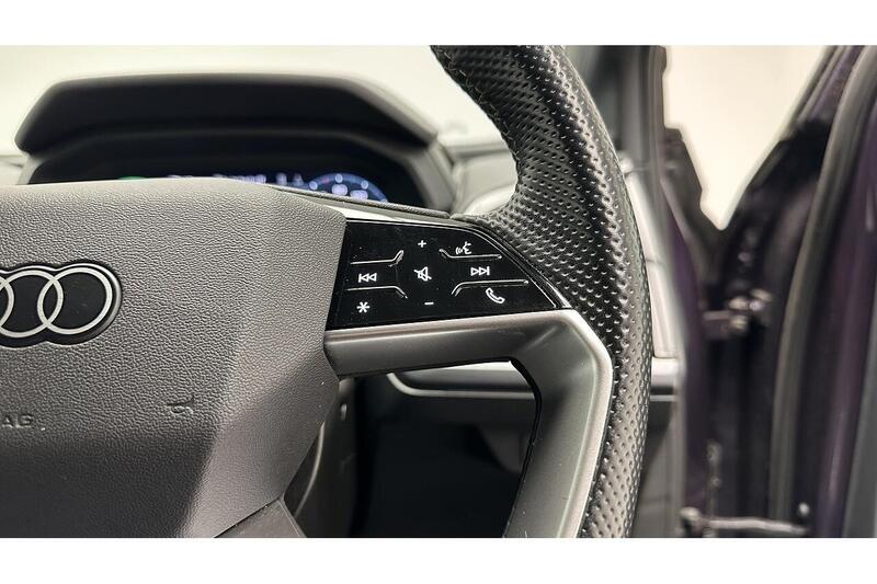 Used Audi Q4 e-tron 2021 for sale - 76784609: Photo 40