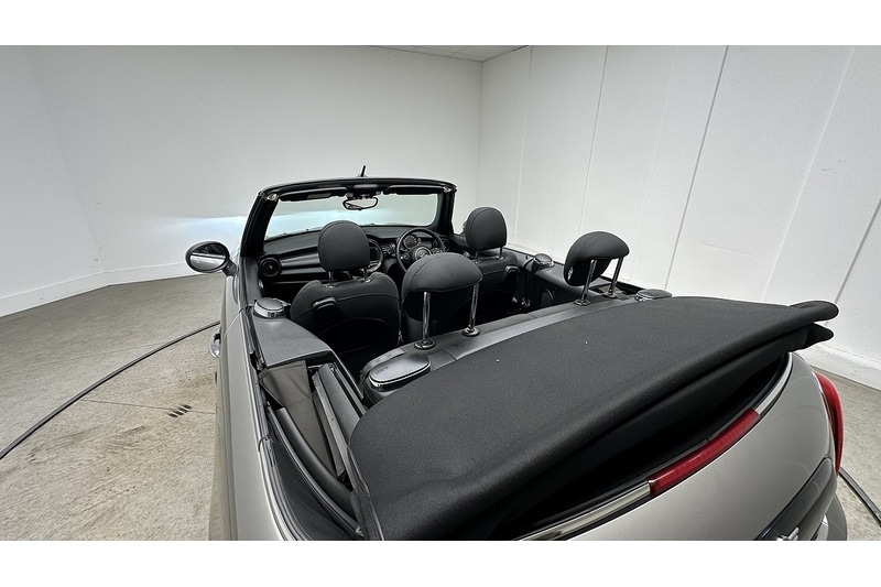 Used MINI Convertible 2018 for sale - 76784605: Photo 22