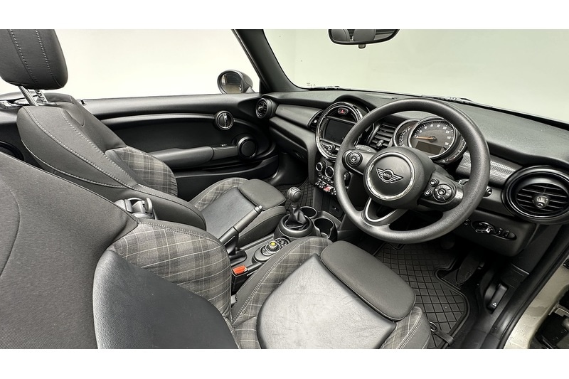 Used MINI Convertible 2018 for sale - 76784605: Photo 28