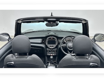Used MINI Convertible 2018 for sale - 76784605: Photo