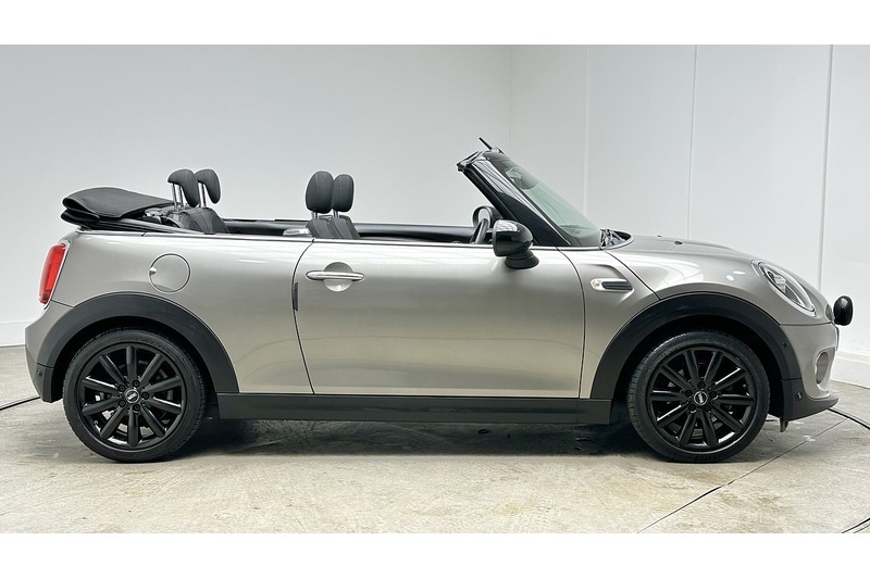 Used MINI Convertible 2018 for sale - 76784605: Photo 6