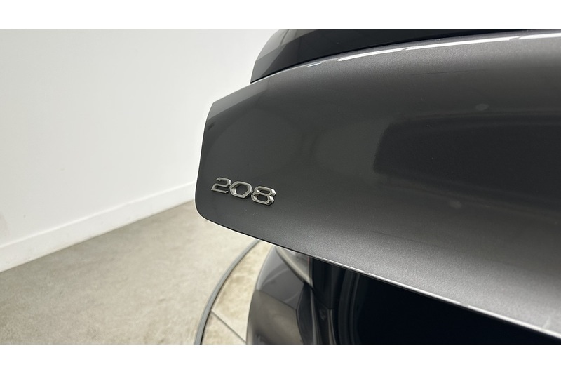 Used Peugeot 208 2021 for sale - 77162015: Photo 15