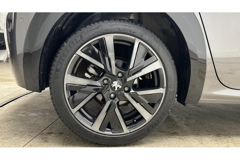 Used Peugeot 208 2021 for sale - 77162015: Photo 17