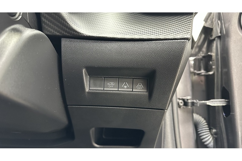 Used Peugeot 208 2021 for sale - 77162015: Photo 32