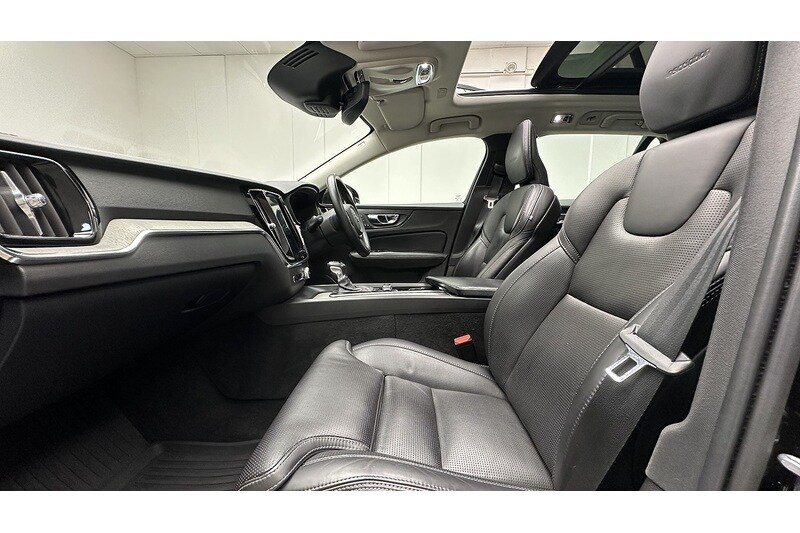 Used Volvo V60 2018 for sale - 77937348: Photo 20