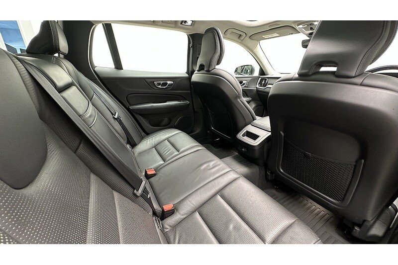 Used Volvo V60 2018 for sale - 77937348: Photo 30